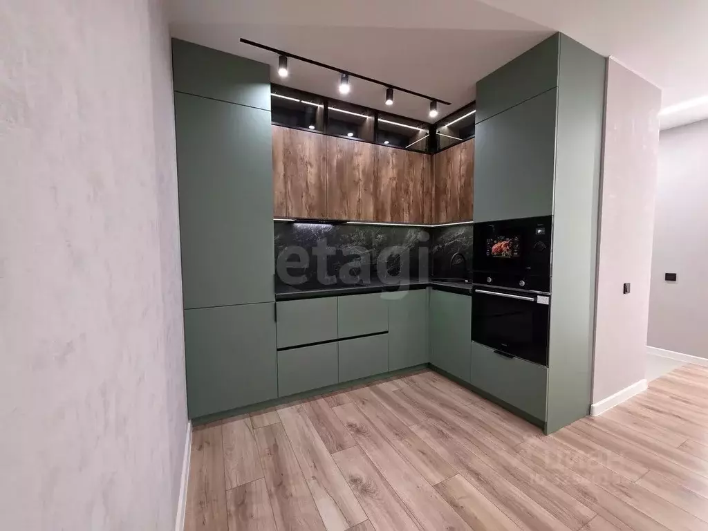 1-к кв. Тюменская область, Тюмень ул. Василия Малкова, 10 (37.0 м) - Фото 0