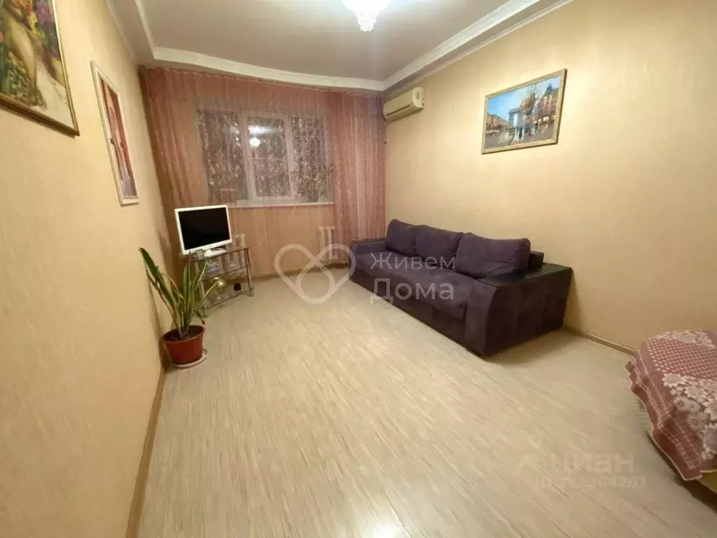 2-к кв. Волгоградская область, Волгоград ул. Полоненко, 14 (68.8 м) - Фото 1