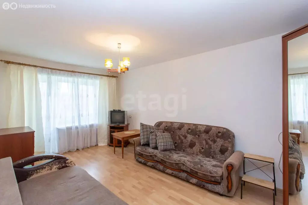 1-комнатная квартира: Тобольск, Октябрьская улица, 57 (30.7 м) - Фото 1