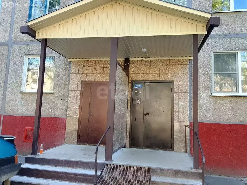 3-комнатная квартира: Новосибирск, улица Петухова, 74 (59.7 м) - Фото 2