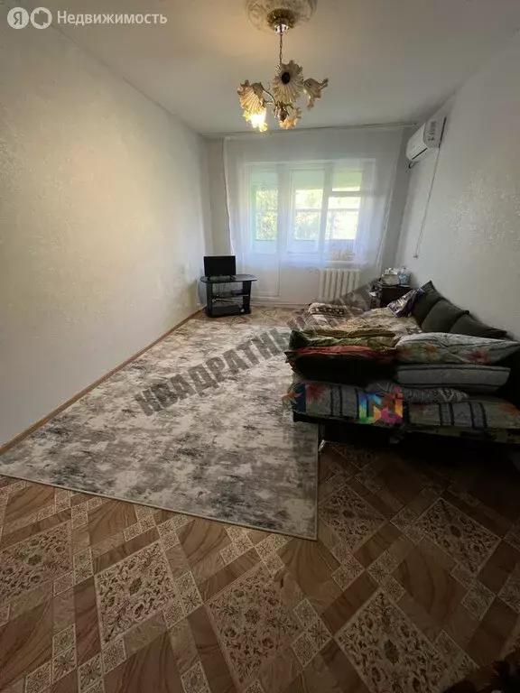 4-комнатная квартира: Элиста, 4-й микрорайон, 33 (75 м) - Фото 1