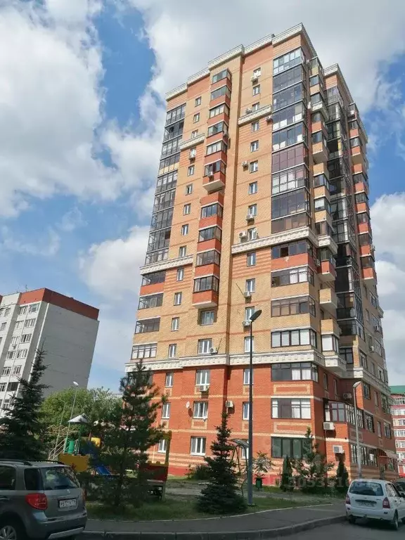 2-к кв. Татарстан, Казань Горки-3 мкр, ул. Дубравная, 36 (80.0 м) - Фото 1