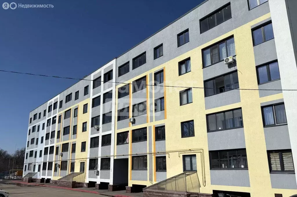 3-комнатная квартира: Уфа, улица Академика Курчатова, 65/2 (66 м) - Фото 1