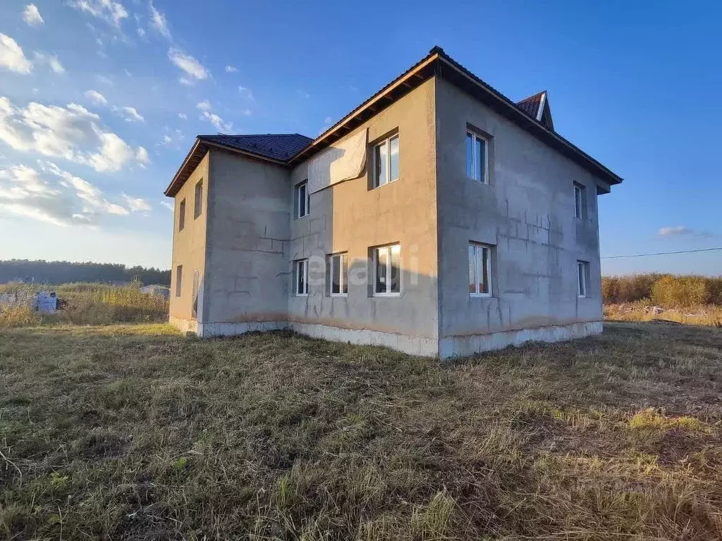 Дом в Свердловская область, Екатеринбург Восточный берег мкр,  (397 м) - Фото 1