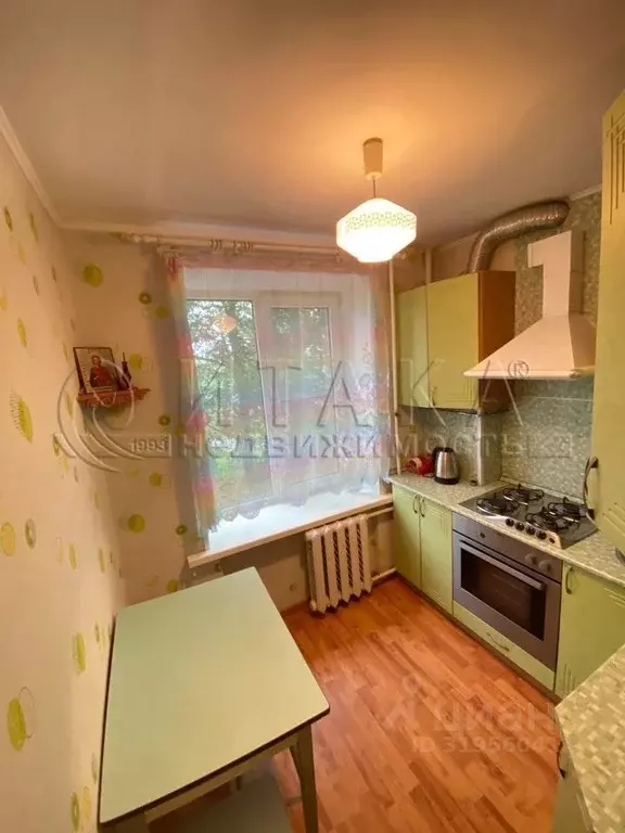 3-к кв. Ленинградская область, Сланцы ул. Ленина, 21 (56.4 м) - Фото 0