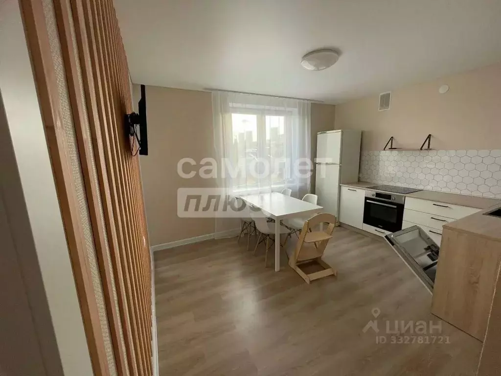 2-к кв. Башкортостан, Уфа ул. Воинов-Интернационалистов, 7 (42.5 м) - Фото 1