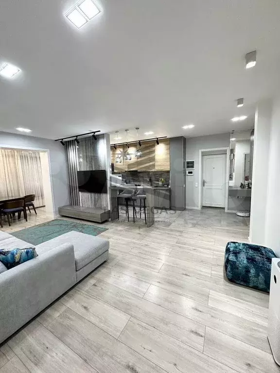 2-к. квартира, 60 м, 23/25 эт. - Фото 0