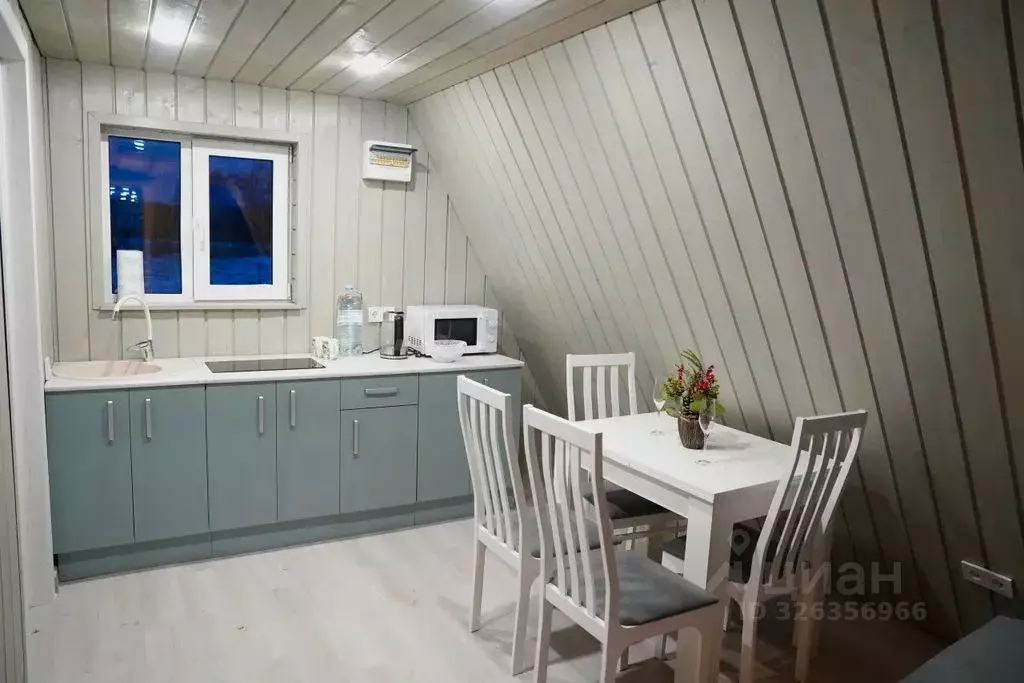 Дом в Курская область, Золотухинский район, Дмитриевский сельсовет, д. ... - Фото 1