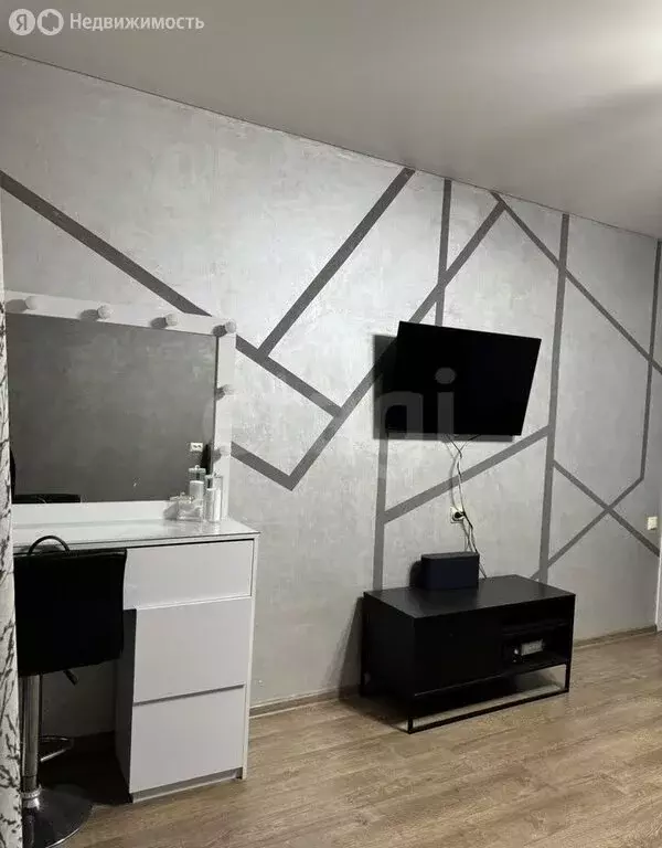 2-комнатная квартира: Ижевск, Ленинградская улица, 3 (50 м) - Фото 2