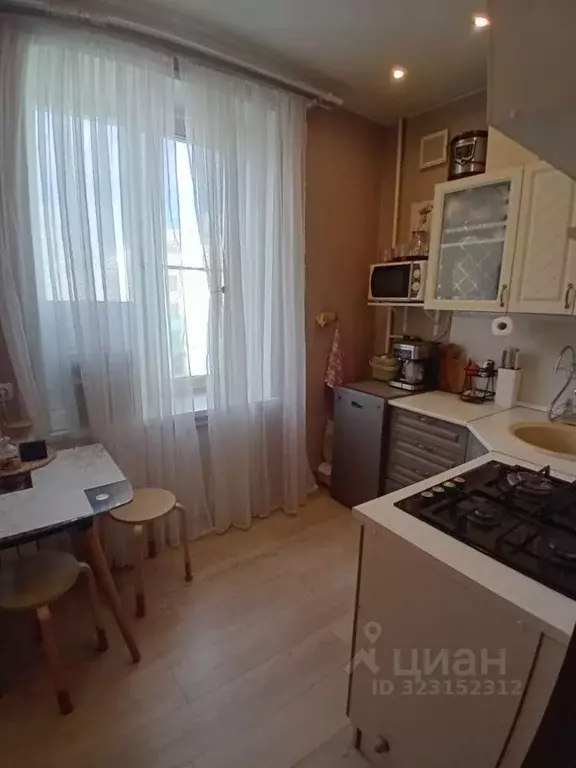 3-к кв. Красноярский край, Красноярск ул. Мичурина, 63 (62.5 м) - Фото 1