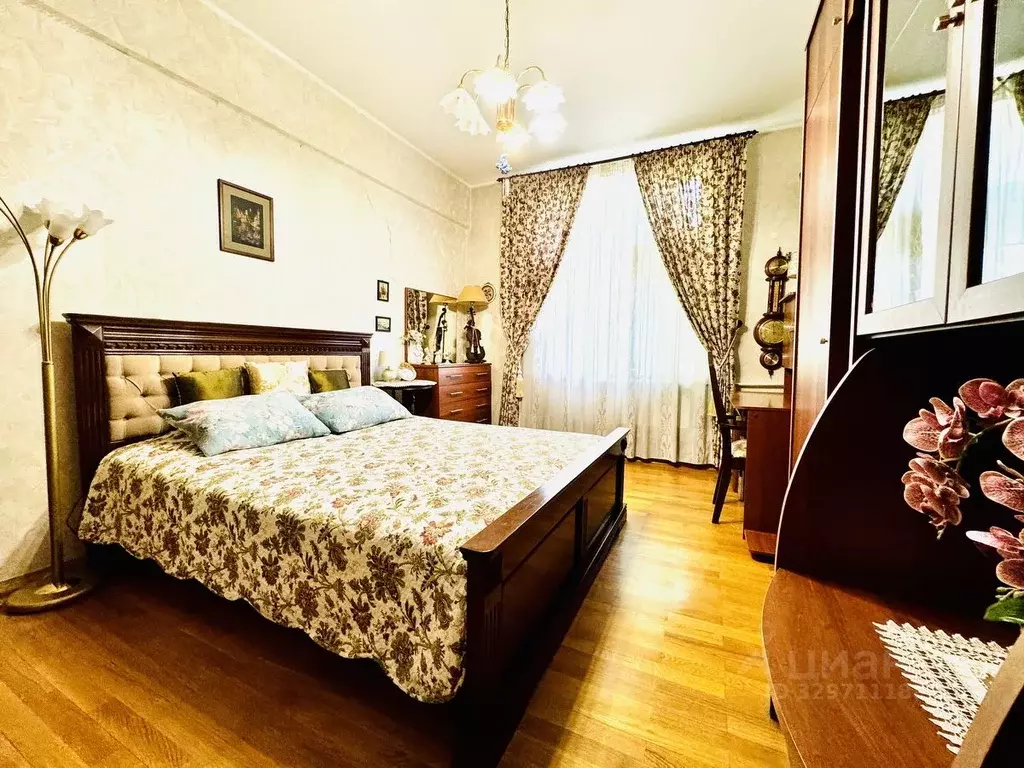3-к кв. Москва ул. Казакова, 18-20С1 (78.0 м) - Фото 2