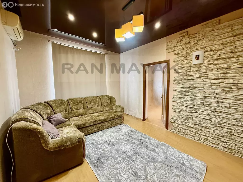 2-комнатная квартира: Майкоп, 2-я Пионерская улица, 8 (44.7 м) - Фото 1