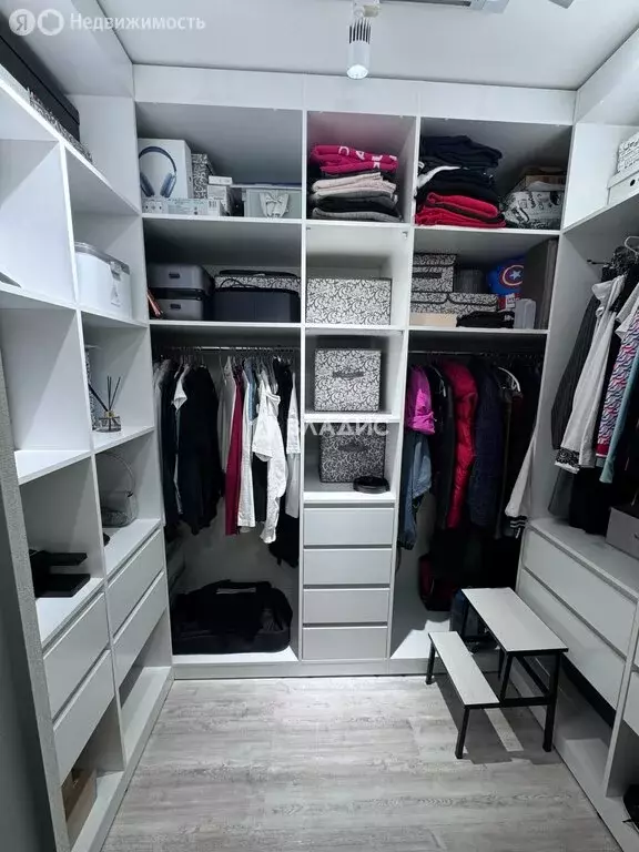 1-комнатная квартира: Уссурийск, улица Сергея Ушакова, 20 (50.2 м) - Фото 1