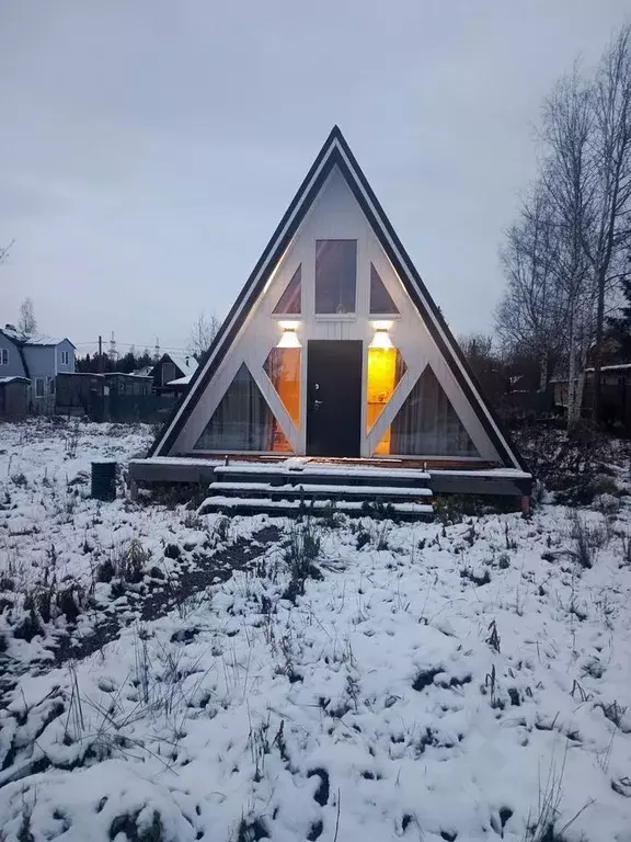 Дом в Ленинградская область, Тосненский район, Форносовское городское ... - Фото 1