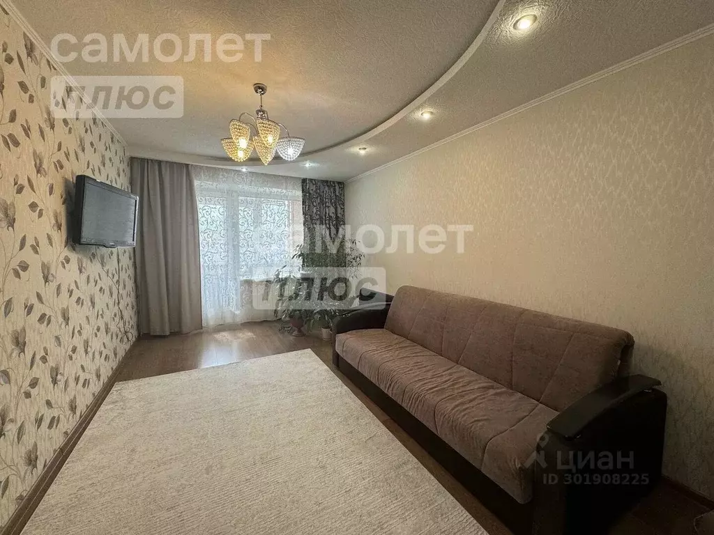 2-к кв. Ханты-Мансийский АО, Нижневартовск Спортивная ул., 17 (44.6 м) - Фото 0