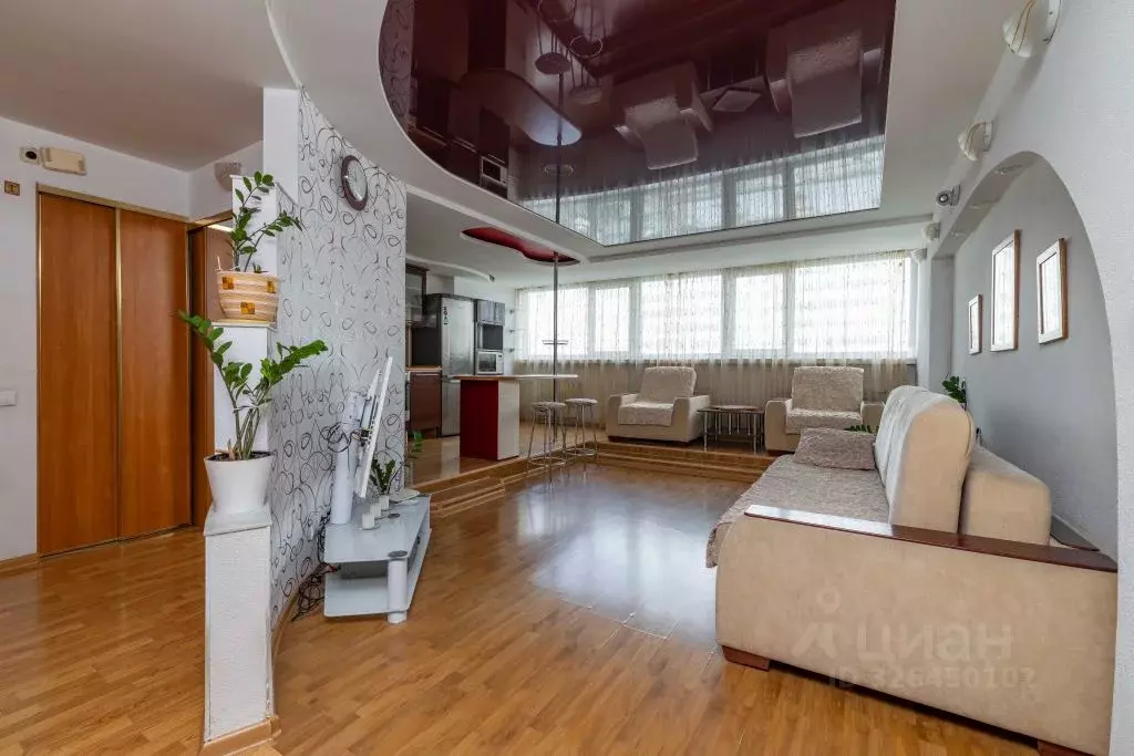 3-к кв. Свердловская область, Екатеринбург ул. Вилонова, 14 (69.7 м) - Фото 1