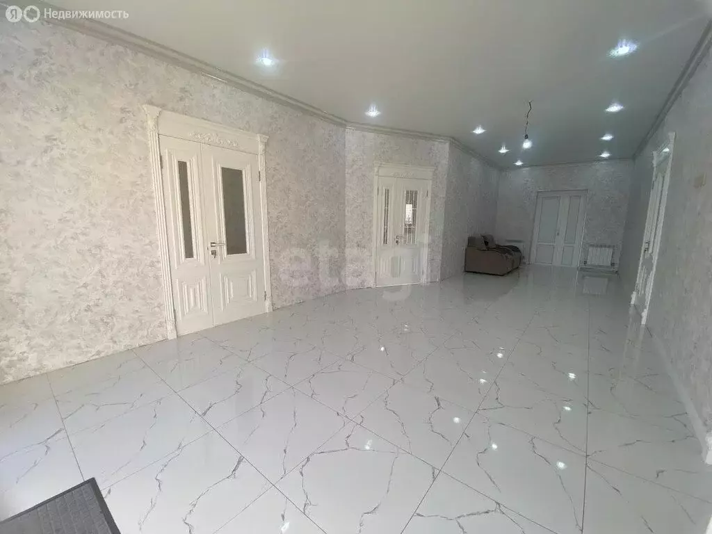 Дом в Кантышево, село Кантышево, улица М. Келигова (156 м) - Фото 1