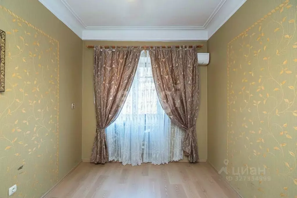 3-к кв. Севастополь ул. Большая Морская, 38 (72.4 м) - Фото 1