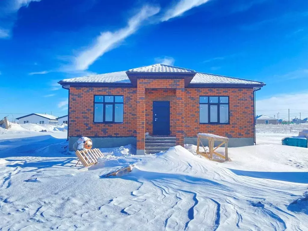 Дом в Курская область, Курский район, Новопоселеновский сельсовет, д. ... - Фото 1