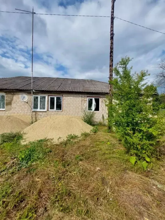 Дом в Орловская область, Залегощенский район, Нижнезалегощенское ... - Фото 1