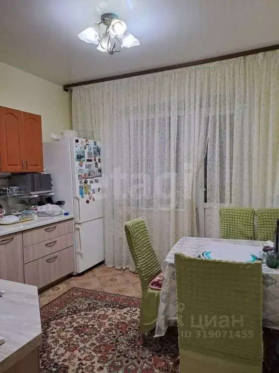 3-к кв. Ханты-Мансийский АО, Сургут ул. Профсоюзов, 34 (71.7 м) - Фото 1