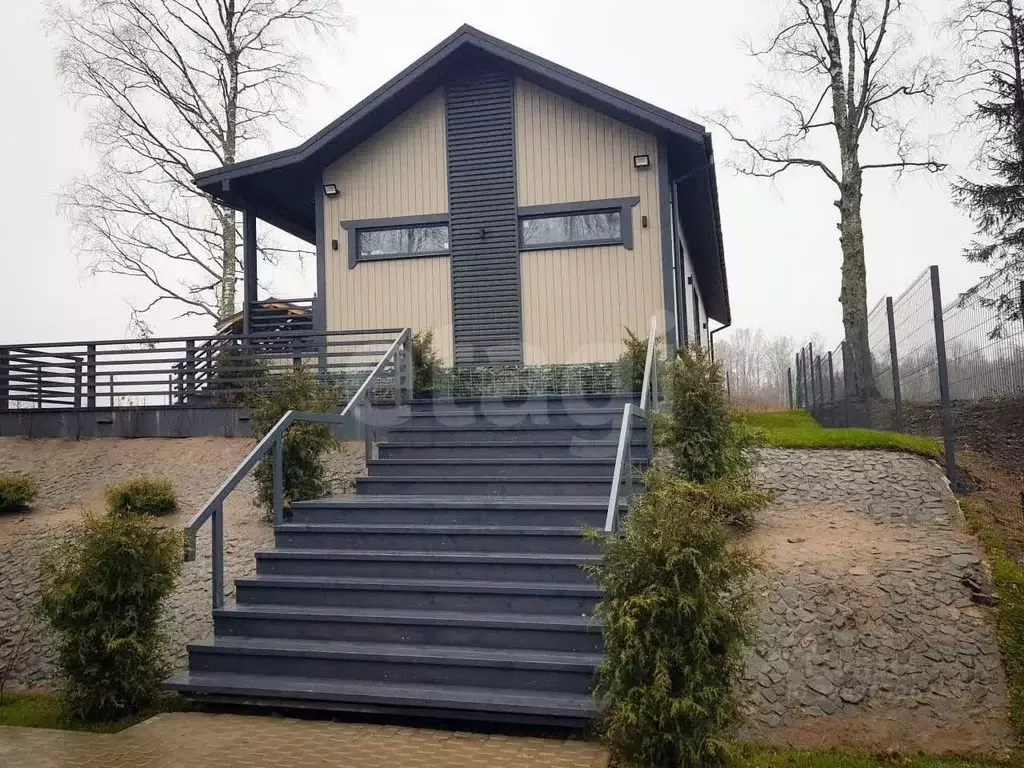 Дом в Ленинградская область, Любань Тосненский район, Ленинградская ... - Фото 1