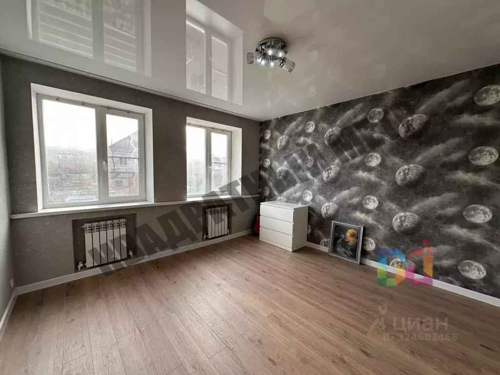 Дом в Калмыкия, Элиста ул. Гоголя (170 м) - Фото 1