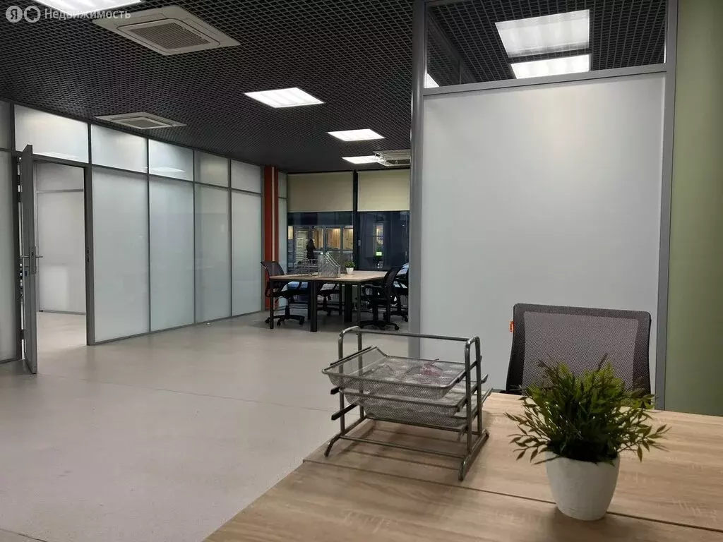 Офис (242 м) - Фото 2