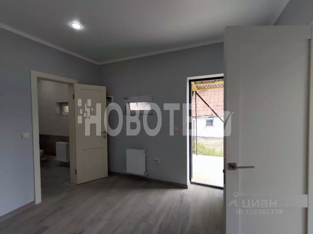 Дом в Краснодарский край, Северский район, Львовское с/пос, с. ... - Фото 1