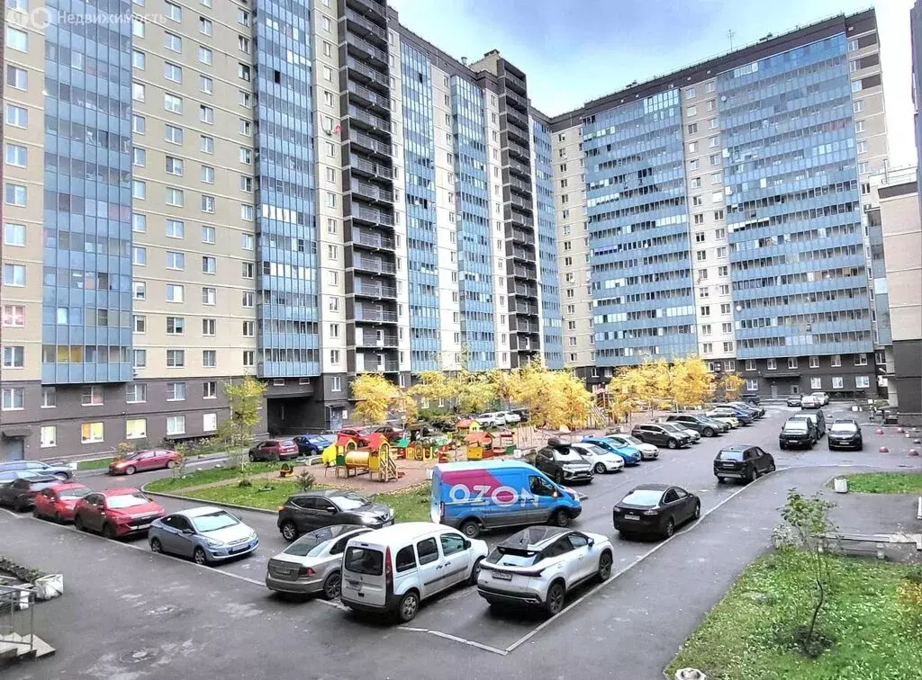2-комнатная квартира: Кировск, Набережная улица, 19 (59.1 м) - Фото 1