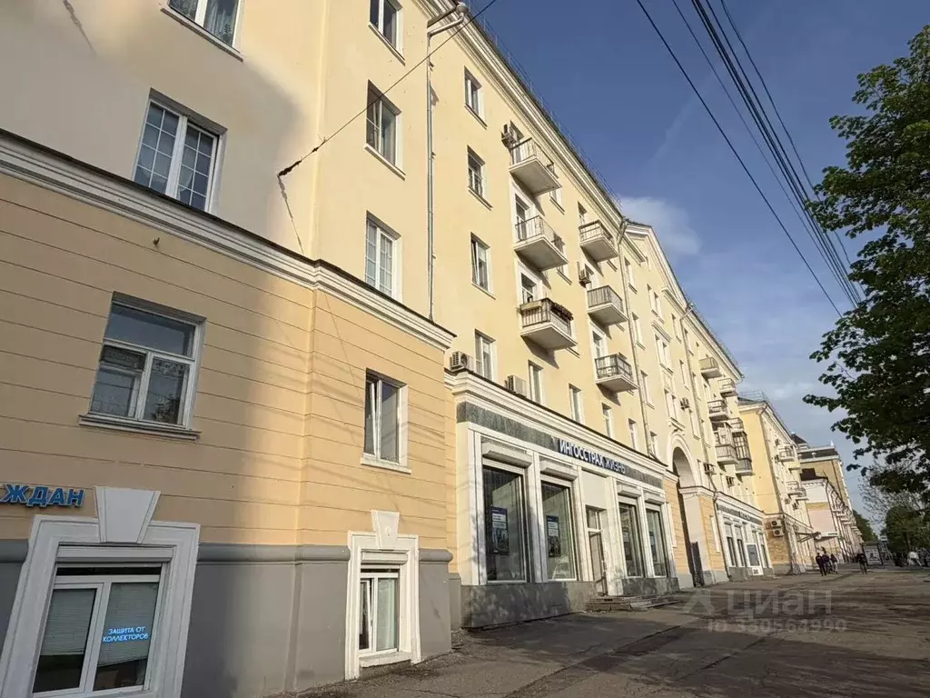 2-к кв. Чувашия, Чебоксары просп. Ленина, 1 (57.7 м) - Фото 0