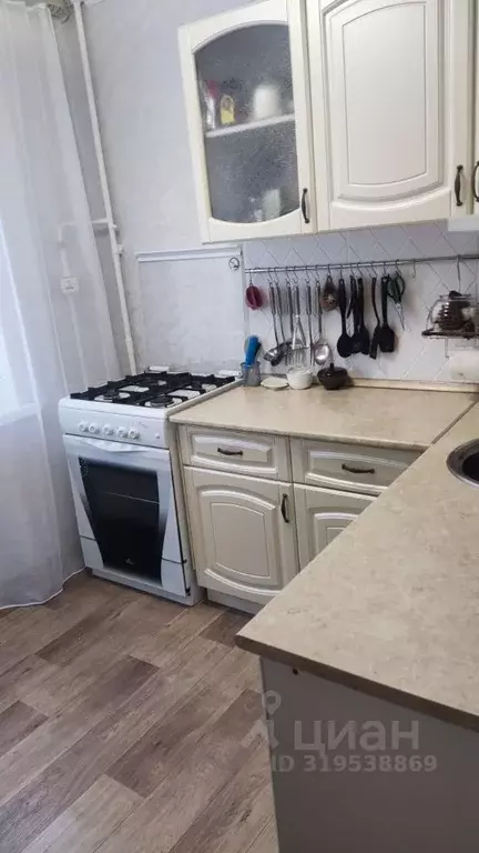 2-к кв. Омская область, Омск ул. Химиков, 20А (45.0 м) - Фото 0
