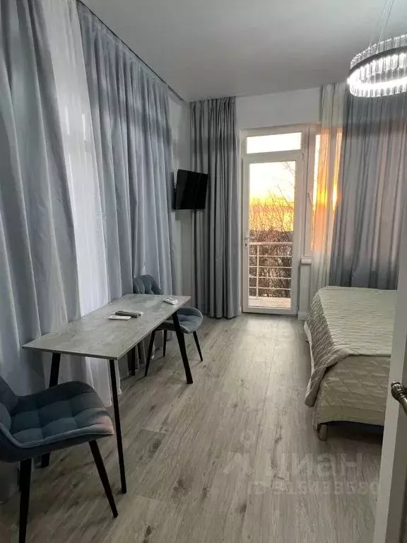 Комната Краснодарский край, Сочи Адлер жилрайон, ул. Троицкая, 86/4 - Фото 1