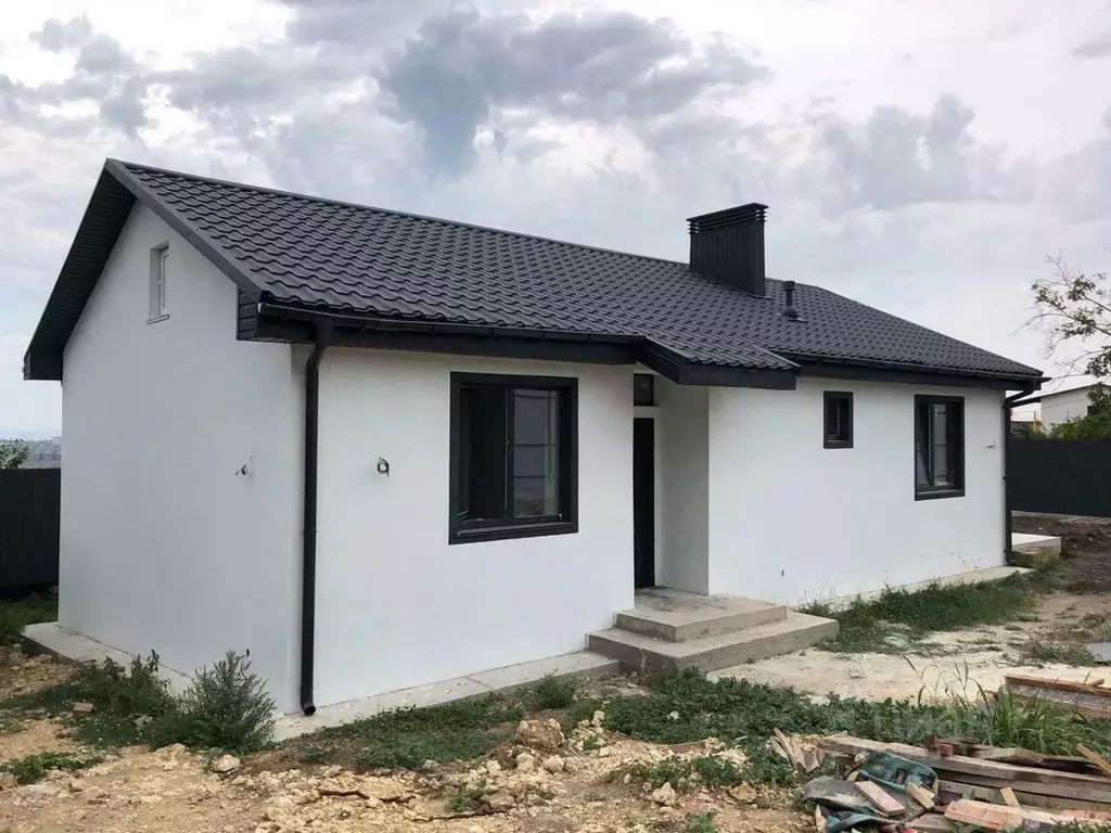 Дом в Севастополь ул. Гранатная (99 м) - Фото 0
