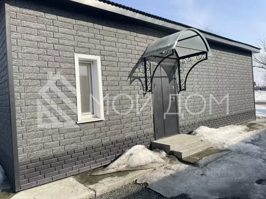 Дом в Сахалинская область, Южно-Сахалинск Дачный пер., 6 (107 м) - Фото 1