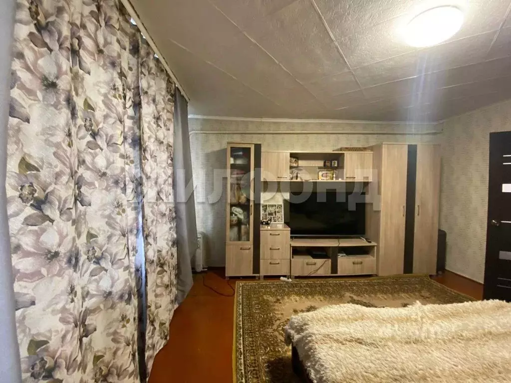 Дом в Хакасия, Абакан Саянская ул. (295 м) - Фото 1