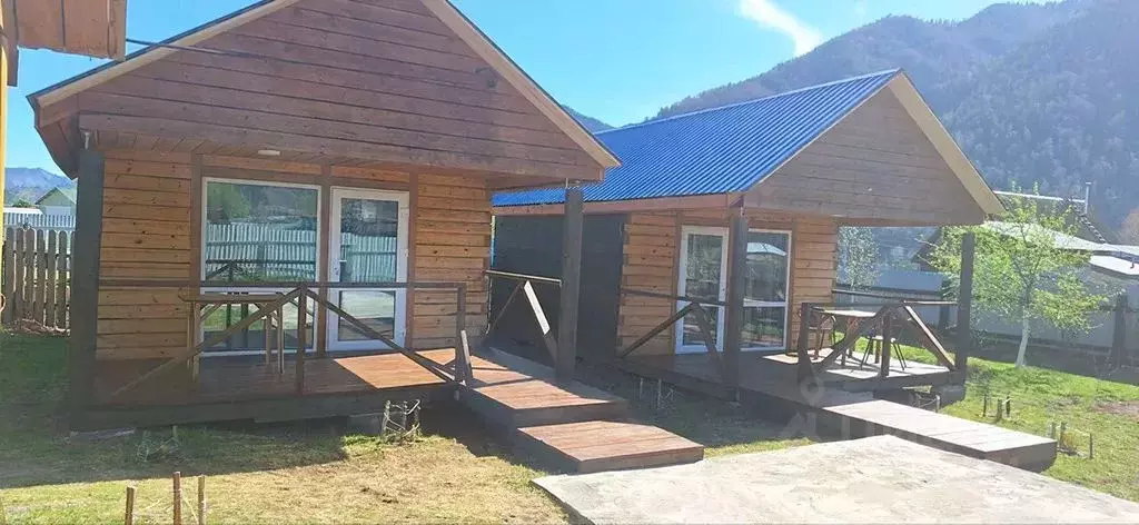 Дом в Алтай, Чемальский район, с. Чемал Полевая ул., 15А (20 м) - Фото 1