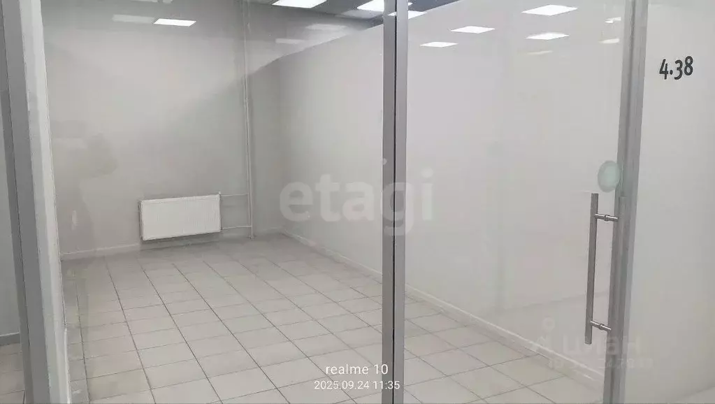 Офис в Пермский край, Пермь ул. Революции, 60/1 (18 м) - Фото 1