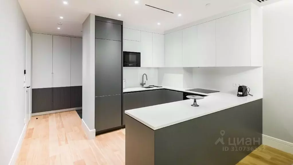 2-к кв. Татарстан, Казань ул. Калинина, 3Г (100.76 м) - Фото 1