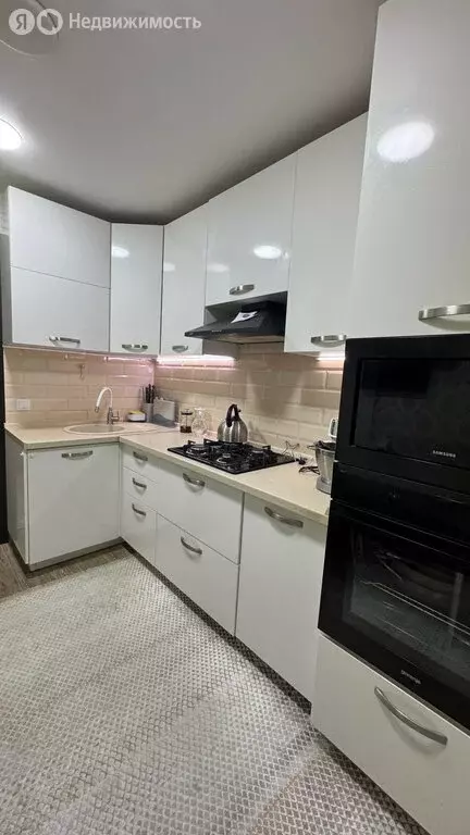 1-комнатная квартира: Новый Уренгой, район Северная Жилая Часть, ... - Фото 2