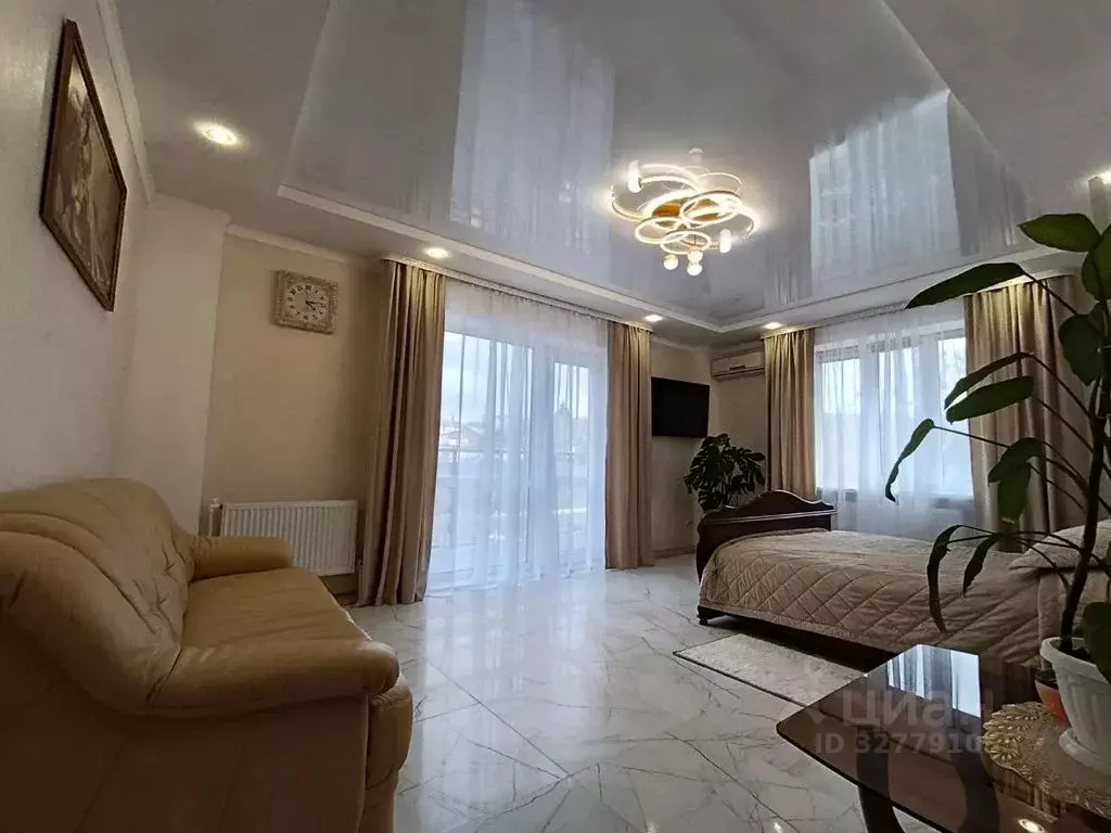 Дом в Крым, Бахчисарай ул. Богдана Хмельницкого, 32 (50 м) - Фото 1