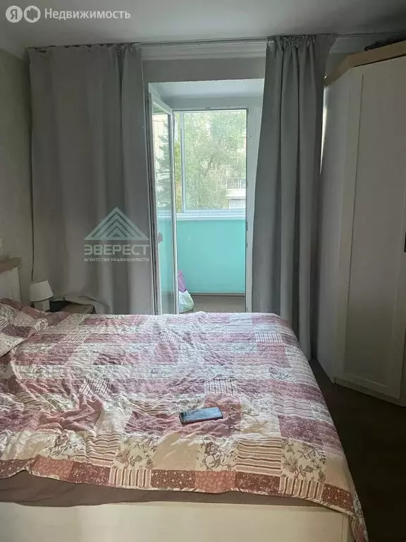 4-комнатная квартира: Абакан, улица Тельмана, 143 (77.3 м) - Фото 1