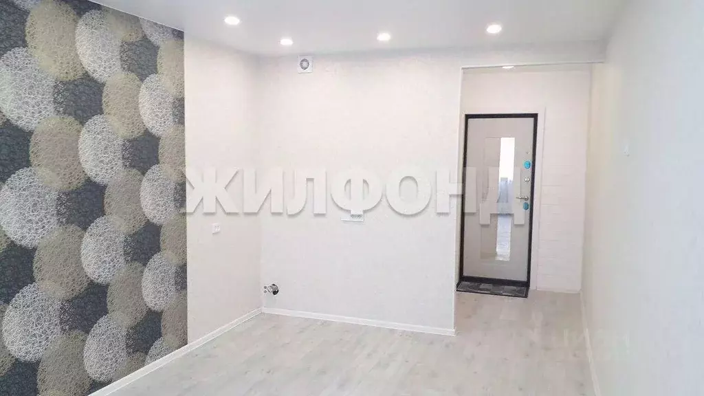 1-к кв. Кемеровская область, Кемерово просп. Ленина, 135а (23.0 м) - Фото 0