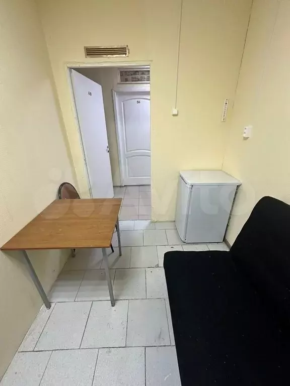 Комната 7 м в 4-к., 2/4 эт. - Фото 1