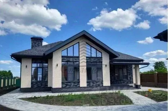 Коттедж в Белгородская область, Старооскольский городской округ, с. ... - Фото 1