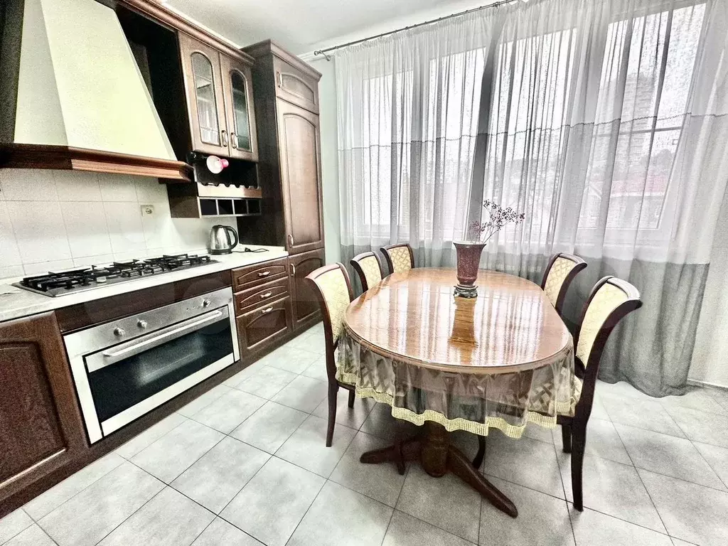 3-к. квартира, 150 м, 3/4 эт. - Фото 0