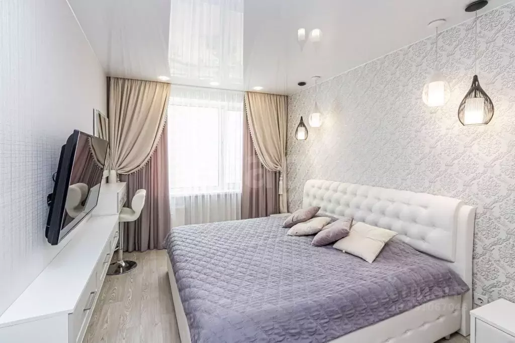 2-к кв. Тюменская область, Тюмень ул. Александра Протозанова, 12к1 ... - Фото 1