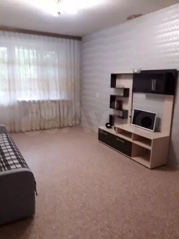 1-к. квартира, 35 м, 1/9 эт. - Фото 1
