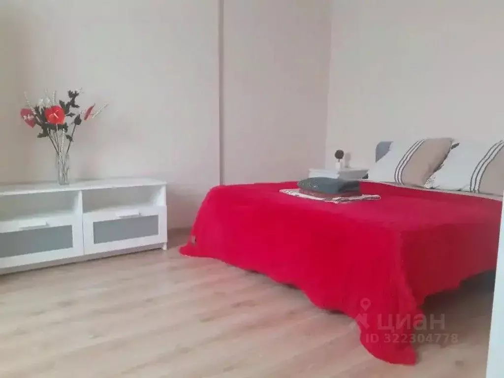 1-к кв. Белгородская область, Старый Оскол Центральный мкр, 1/1 (55.0 ... - Фото 0