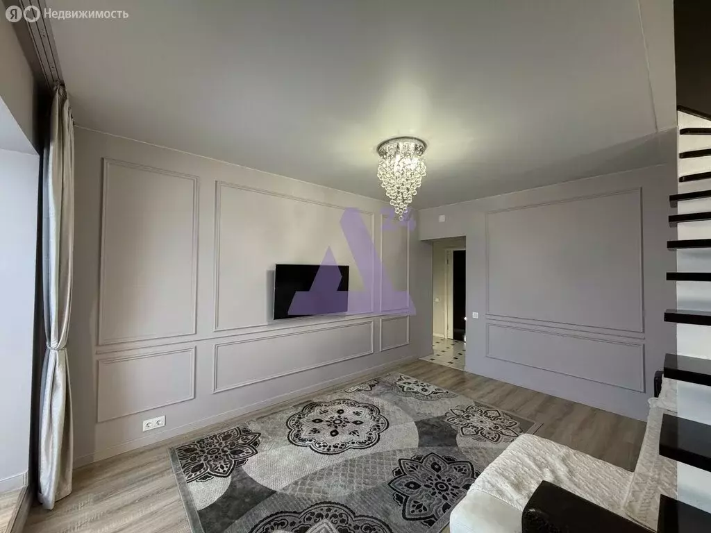 3-комнатная квартира: Барнаул, Краевая улица, 255 (80 м) - Фото 1